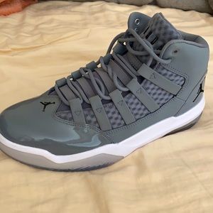 Jordan max aura